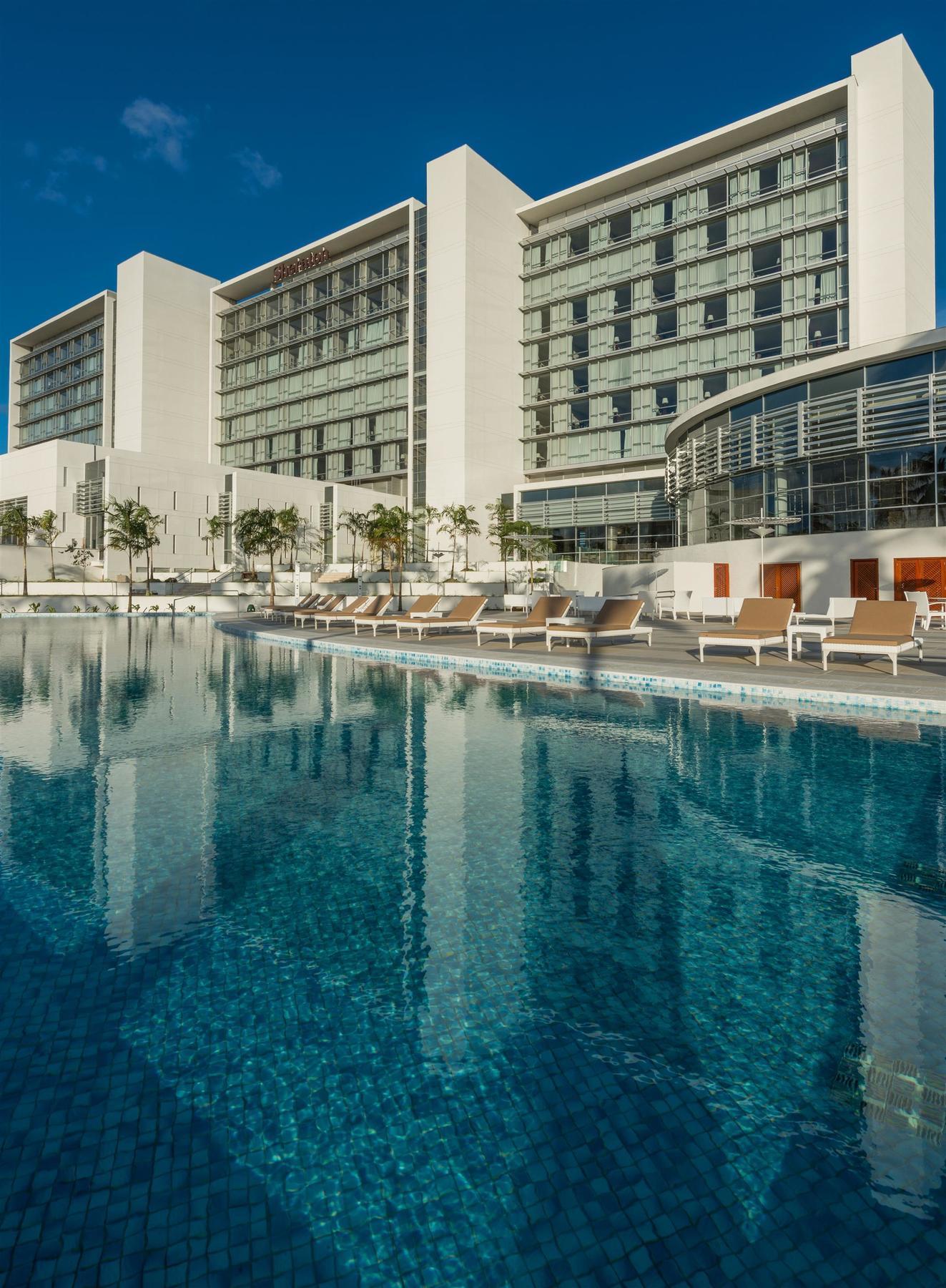 Sheraton Reserva Do Paiva Cabo de Santo Agostinho Buitenkant foto The pool at the hotel